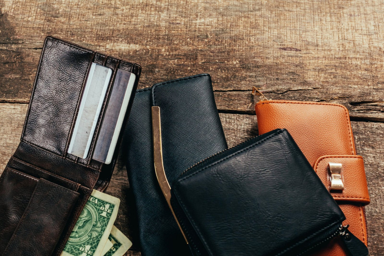 HOW TO CHOOSE THE PERFECT BATCH EXOTIC LEATHER WALLET?